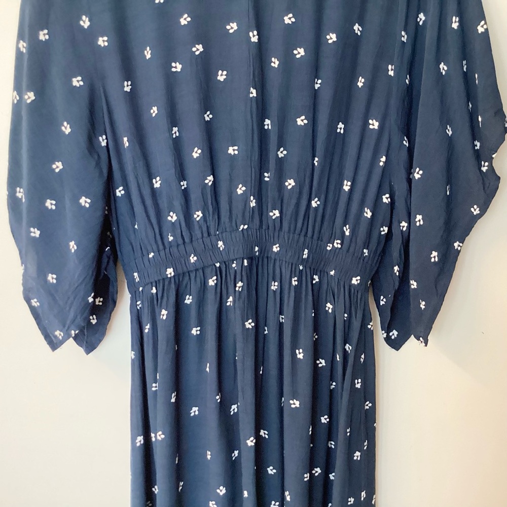 Faithfull the Brand Floral Print Button Front Midi Dress - Blue - 6 - Picture 7 of 11